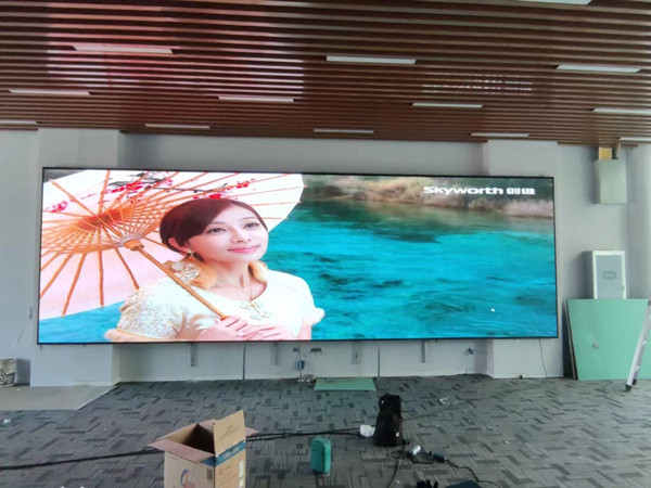 普宁P1.53led小间距屏安装案例